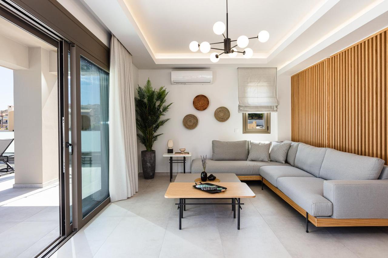 Lagoon Seabreeze Villa, Sumptuous Retreat, By Thinkvilla Panormos  Bagian luar foto